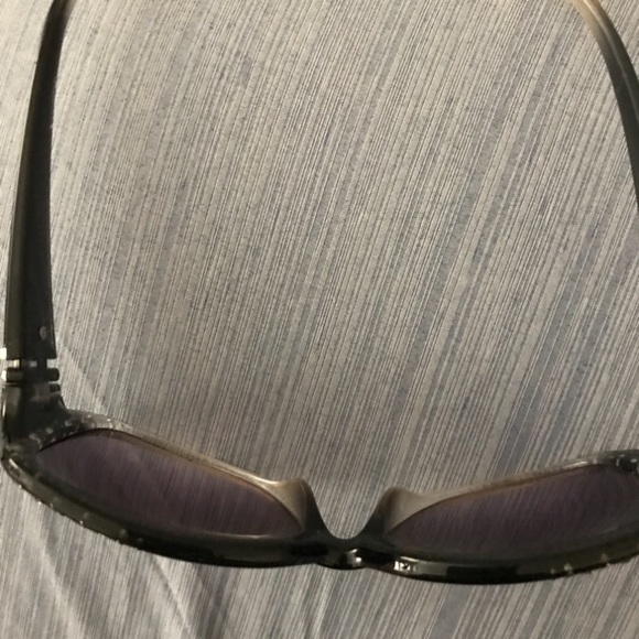 sunglasses - Picture 4 of 7